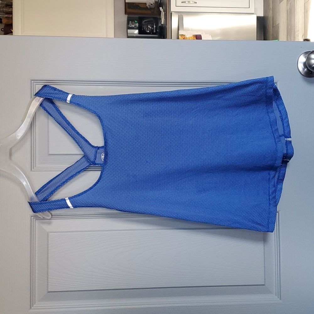 Women's exercise blouse.
